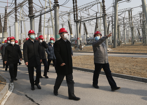 毛偉明到國(guó)網(wǎng)冀北電力調(diào)研指導(dǎo)疫情防控、慰問(wèn)一線干部員工