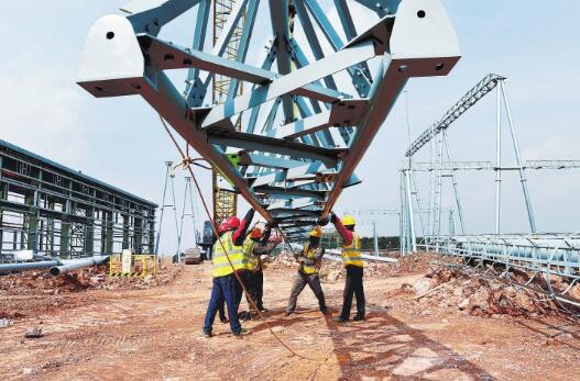 南方電網(wǎng)：防疫不松懈 建設(shè)干勁足