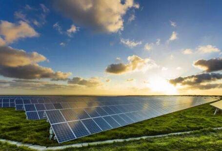 “新基建”釋放動(dòng)能，光伏發(fā)電新一輪擴(kuò)產(chǎn)潮起