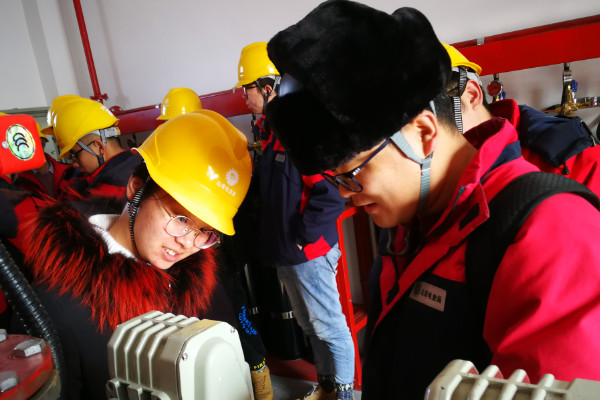 青春之路，奮斗不止