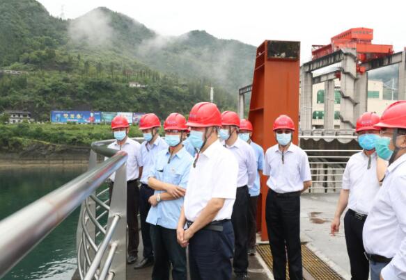 三峽集團(tuán)黨組書記、董事長(zhǎng)雷鳴山赴湖北宜昌市調(diào)研