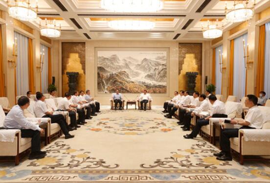 湖北省委書記應勇、省長王曉東會見國家電網董事長、黨組書記毛偉明