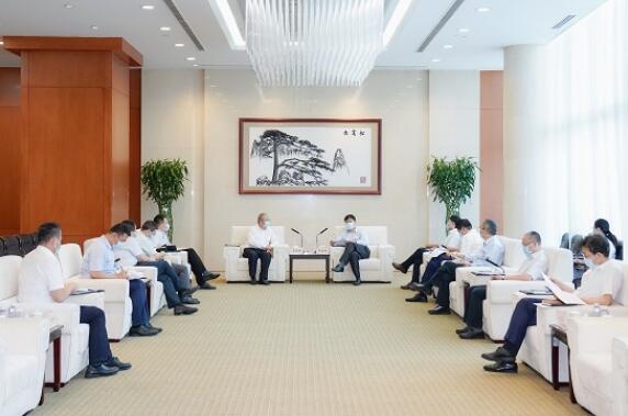 華能集團有限公司總經理、黨組副書記鄧建玲會見隆基股份總裁李振國