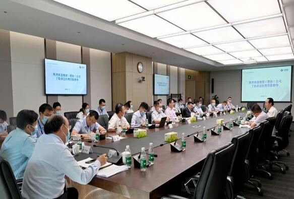 中國電建集團公司黨委副書記、總經(jīng)理丁焰章到電建國際公司調(diào)研