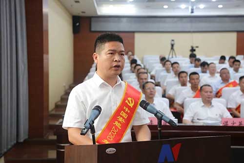 團(tuán)結(jié)凝聚力量 實(shí)干成就夢想——記中國安能優(yōu)秀共產(chǎn)黨員、萬安水環(huán)境項(xiàng)目經(jīng)理薛振興