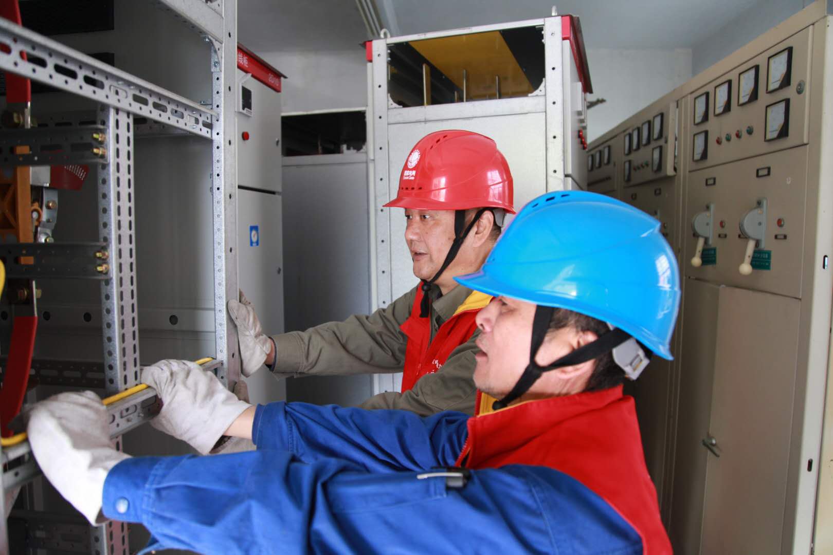 國(guó)網(wǎng)寧波市鄞州區(qū)供電公司：老舊小區(qū)煥然一新，居民幸福感顯著提高