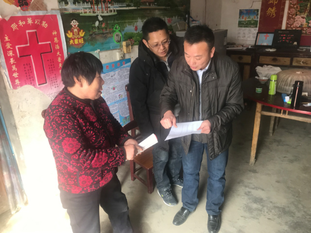 張紅軍：用真心，換真情，扶真貧