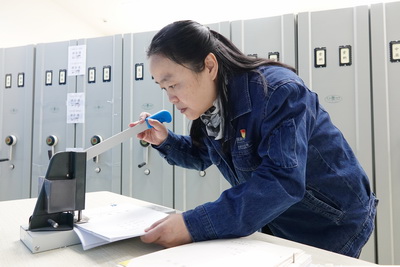 深谷幽蘭 暗自飄香——記國網(wǎng)甘肅劉家峽水電廠2020年度先進工作者鄧蘭