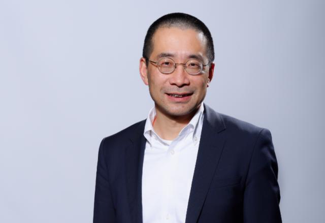 施耐德電氣全球執(zhí)行副總裁、中國區(qū)總裁尹正：提升能源效率助力實現(xiàn)碳中和