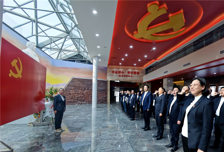 國網(wǎng)諸城市供電公司開展“賡續(xù)紅色基因，汲取前行力量”黨史學(xué)習(xí)教育