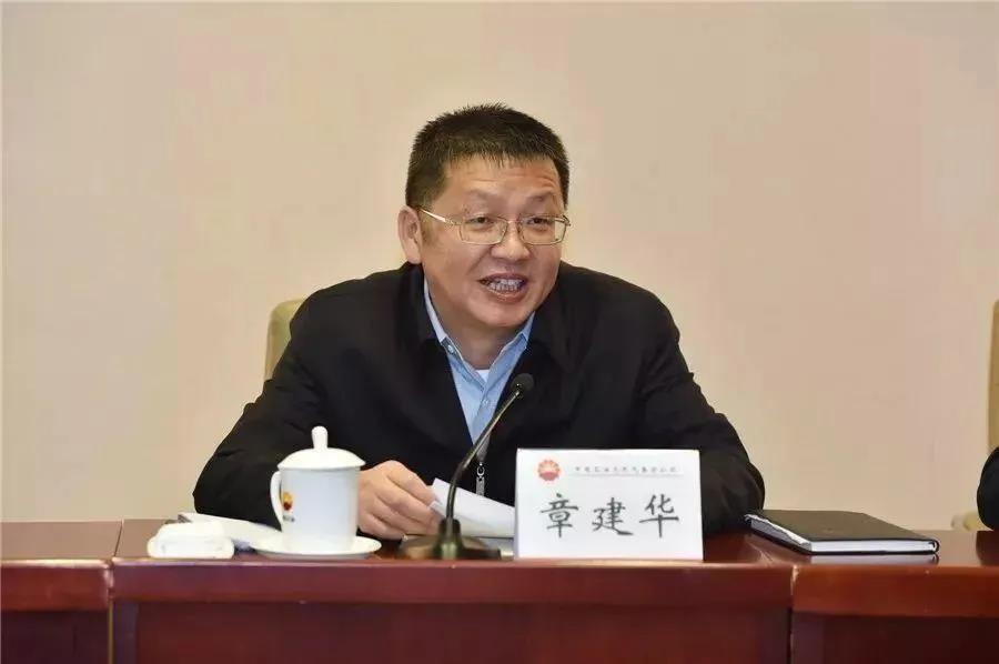 國(guó)家能源局長(zhǎng)章建華：發(fā)展以消納新能源為主的微電網(wǎng)、局域網(wǎng)，加快新能源主動(dòng)支撐、大規(guī)模儲(chǔ)能電站的新型電力系統(tǒng)！