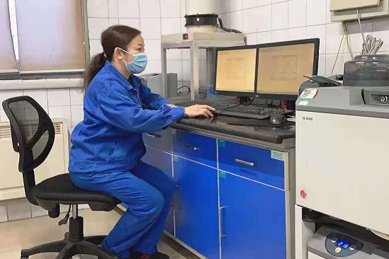 陡河發(fā)電廠郝雨霞：“我家住得近，急活兒我來”