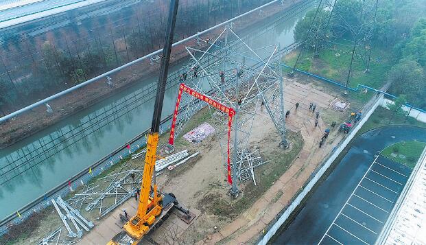 春節(jié)假期，他們奮戰(zhàn)在施工現(xiàn)場(chǎng)