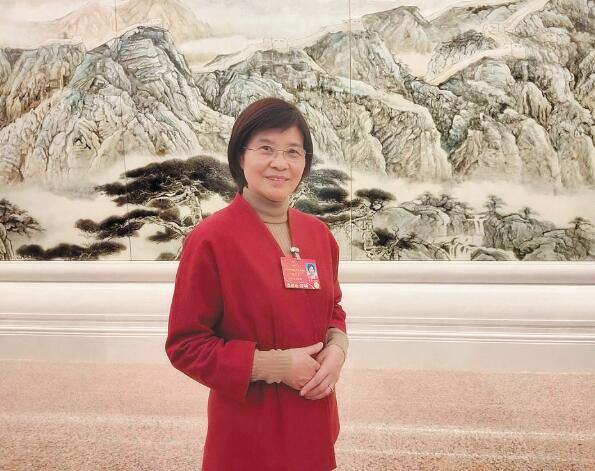 可靠電力助推紡織業(yè)綠色智能轉(zhuǎn)型——訪全國人大代表、江蘇陽光集團(tuán)黨委書記、江蘇陽光股份有限公司董事長陳麗芬