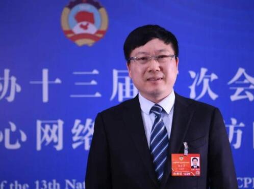 【兩會】云南聯(lián)通總經(jīng)理張云勇：發(fā)揮通信央企數(shù)字經(jīng)濟發(fā)展主力軍作用，推進(jìn)5G公眾應(yīng)用健康發(fā)展