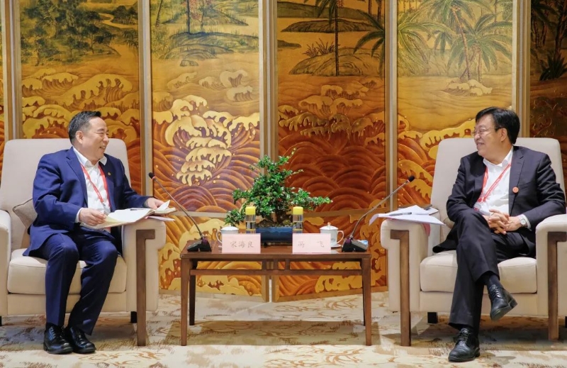 宋海良拜會(huì)海南省省長馮飛