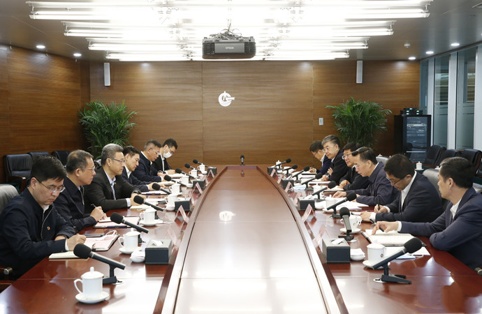 錢智民拜會(huì)中國(guó)海油董事長(zhǎng)、黨組書記汪東進(jìn)