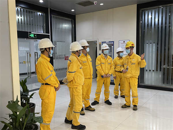 華潤電力南京公司黨委書記、總經(jīng)理薛文順深入化工園項(xiàng)目開展全面調(diào)研指導(dǎo)公司高質(zhì)量發(fā)展