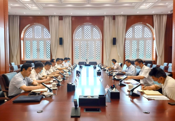 丁焰章拜訪國(guó)家能源局黨組書記、局長(zhǎng)章建華