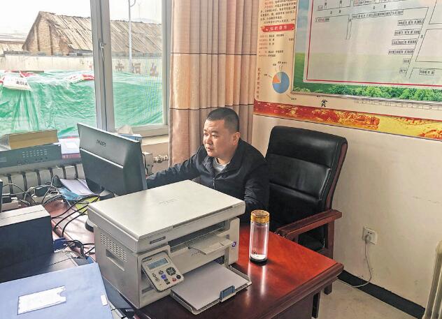 駐村書記王維：“村民需要啥，我們就干啥”