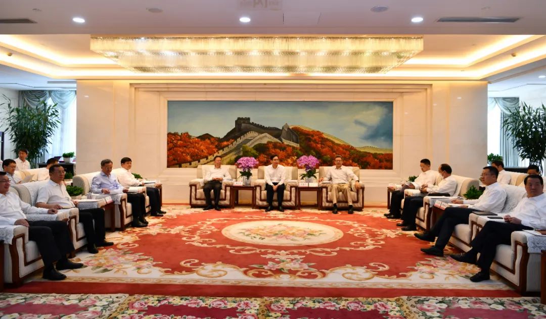 國家電投與中國建材集團(tuán)、中國鐵建舉行三方會談