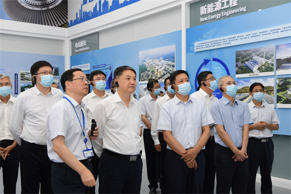 華電集團(tuán)黨組書記、董事長(zhǎng)溫樞剛與東方電氣黨組書記、董事長(zhǎng)俞培根舉行會(huì)談