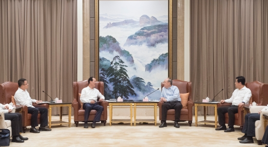 中國電建集團(tuán)公司黨委書記、董事長丁焰章拜會福建省委書記尹力、省長趙龍