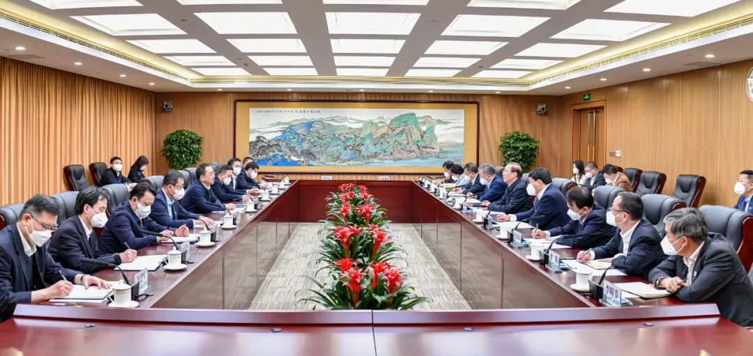 鄒磊、劉明勝與國(guó)家電網(wǎng)董事長(zhǎng)辛保安、總經(jīng)理張智剛會(huì)談