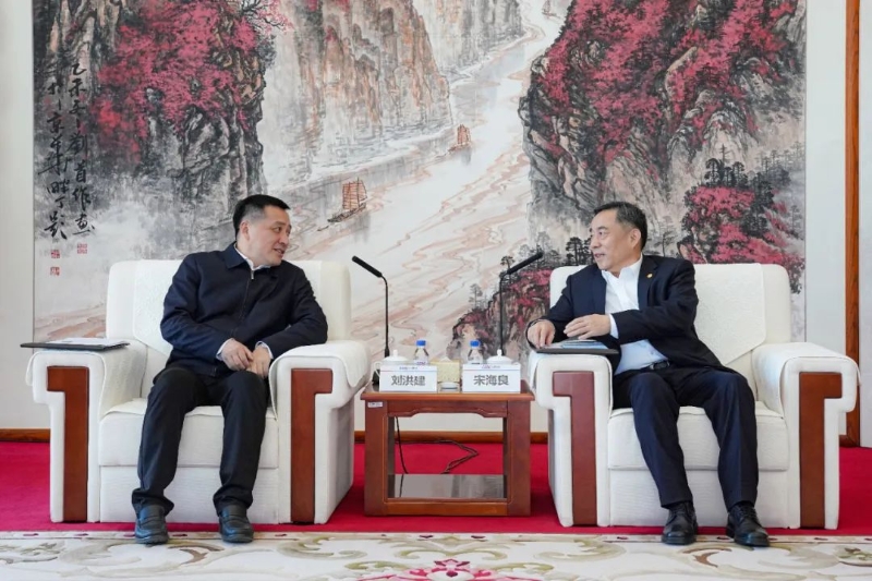 中國能建黨委書記、董事長宋海良與云南省委常委、昆明市委書記劉洪建會談