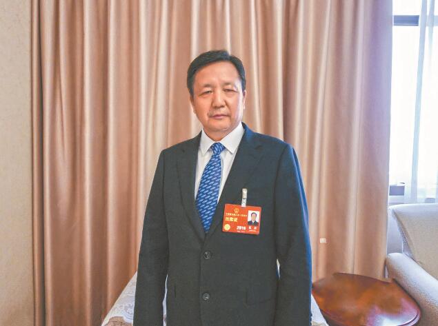 新型電力系統(tǒng)建設(shè)為電力裝備制造業(yè)帶來新機(jī)遇——訪全國人大代表，全國工商聯(lián)副主席，特變電工股份有限公司黨委書記、董事長張新