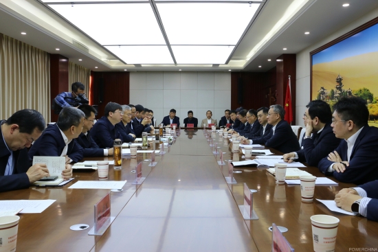 中國電建黨委副書記、總經(jīng)理王斌與酒泉市主要領(lǐng)導(dǎo)會談