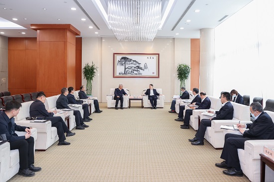 華能集團(tuán)黨組書記溫樞剛會(huì)見青海省委常委、海東市委書記烏拉孜別克·熱蘇力汗