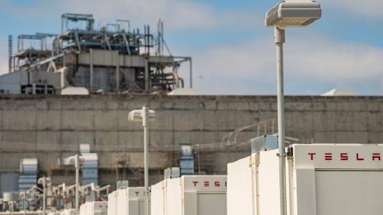 特斯拉一季度儲(chǔ)能電池安裝量飆升3倍半，創(chuàng)歷史新高