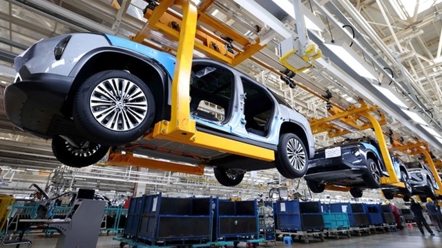 新能源汽車“賽道”，我國技術全面“超車”要多久?