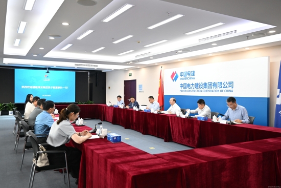 中國(guó)電建黨委常委、副總經(jīng)理徐鵬程與漳龍集團(tuán)黨委書記、董事長(zhǎng)吳子毅會(huì)談