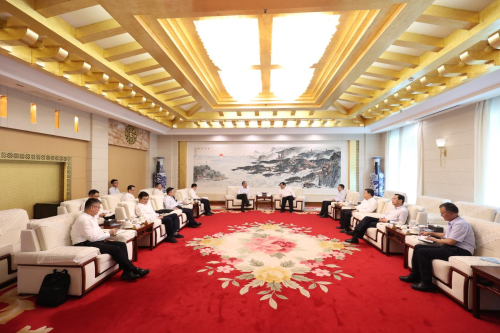 中國電建黨委副書記、總經理王斌與山東省委常委、煙臺市委書記江成會談