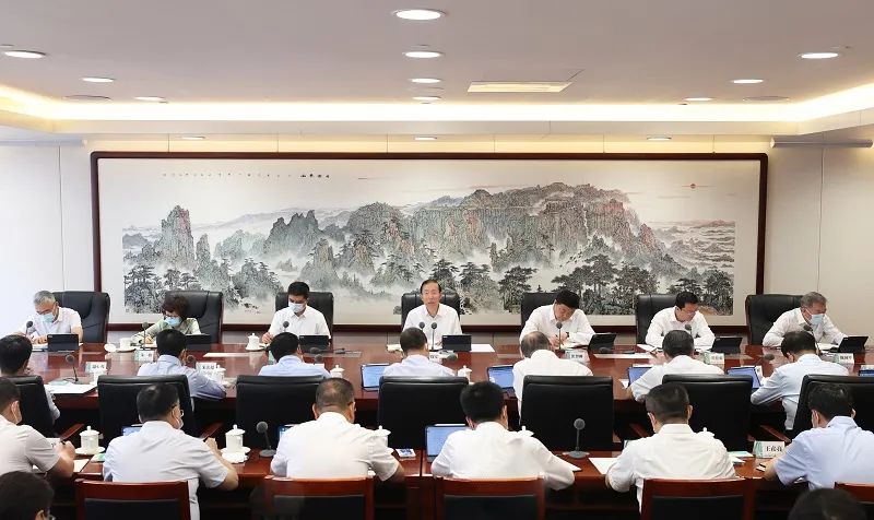 國家電網(wǎng)公司黨組召開會議研究部署支持充電基礎(chǔ)設(shè)施建設(shè)服務新能源汽車下鄉(xiāng)和鄉(xiāng)村振興工作