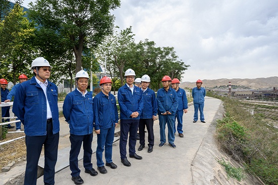 華能集團(tuán)總經(jīng)理、黨組副書記鄧建玲到蘭州熱電公司調(diào)研