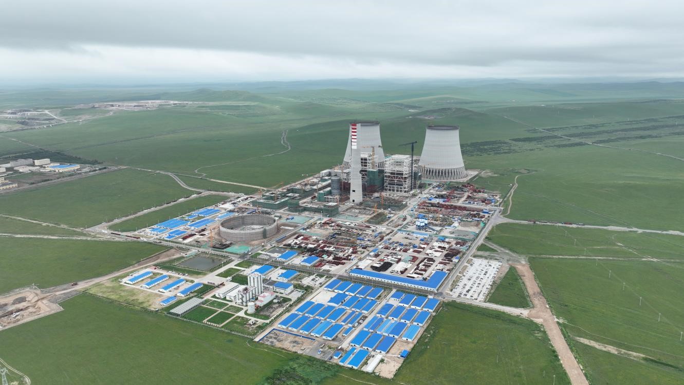 不怕困難、奮勇向前 天邊草原加壓奮進打響“五大戰(zhàn)役”攻堅全年目標