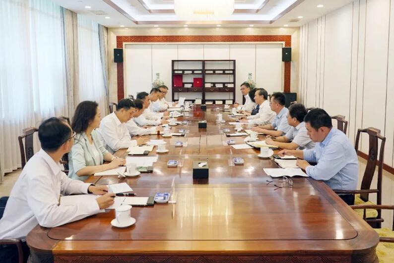 中國能建黨委書記、董事長宋海良與中國貿(mào)促會會長任鴻斌會談