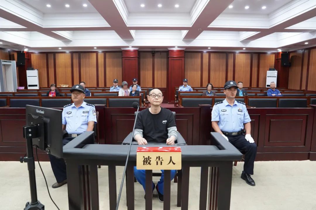 貴州電網(wǎng)有限責任公司原黨委委員、工會主席張帆受賄案一審宣判