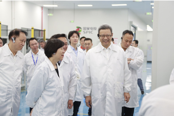 全國(guó)政協(xié)副主席沈躍躍一行來(lái)國(guó)家電投開(kāi)展專題調(diào)研