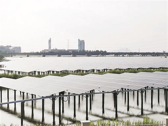 汕頭金平區(qū)88兆瓦集中式漁光互補(bǔ)項(xiàng)目計劃10月并網(wǎng)投產(chǎn)，年發(fā)電量可達(dá)1.2億度