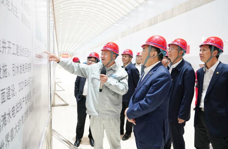 中國(guó)能建黨委書記、董事長(zhǎng)宋海良赴白鶴灘水電站調(diào)研