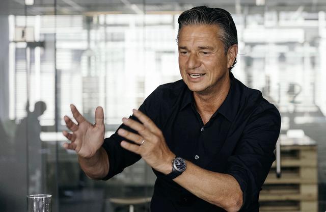 外媒：保時(shí)捷高管抨擊歐盟對(duì)中國(guó)電動(dòng)汽車(chē)發(fā)起調(diào)查，稱(chēng)反對(duì)對(duì)華搞關(guān)稅戰(zhàn)