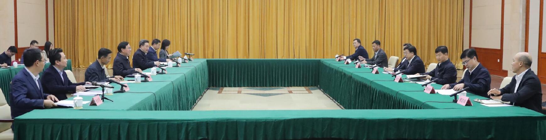 國資委黨委書記、主任張玉卓會見海南省委省政府主要負(fù)責(zé)同志