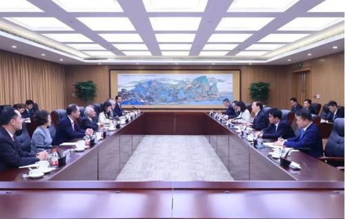 國家電網(wǎng)與香港中電集團推動清潔能源開發(fā)利用、促進新能源發(fā)展等方面深化合作