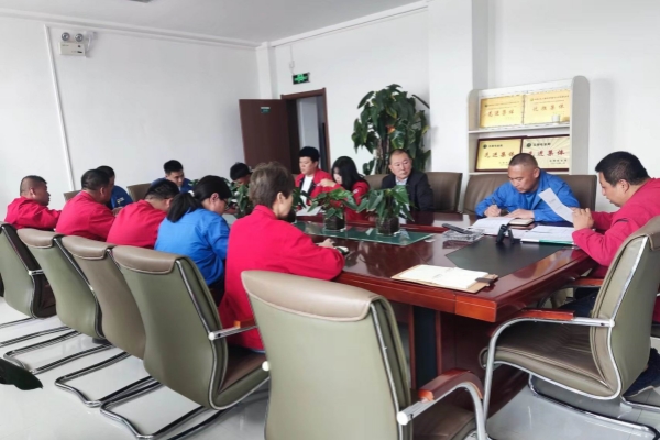 內(nèi)蒙古電力集團烏海千里山供電公司：對標新細則，完成班組定級工作