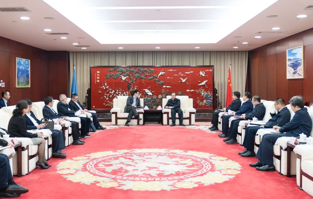 華電黨組書記、董事長江毅會見上海電氣集團黨委書記、董事長吳磊