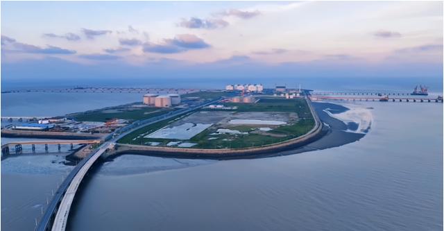 江蘇如東：“雙碳”賽道千帆競(jìng)發(fā)，綠色能源產(chǎn)業(yè)實(shí)現(xiàn)跨越發(fā)展